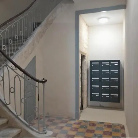 Beau Duplex T3 De 66 M2 En Plein Centre De Confort Et Bien Situe Appartamento